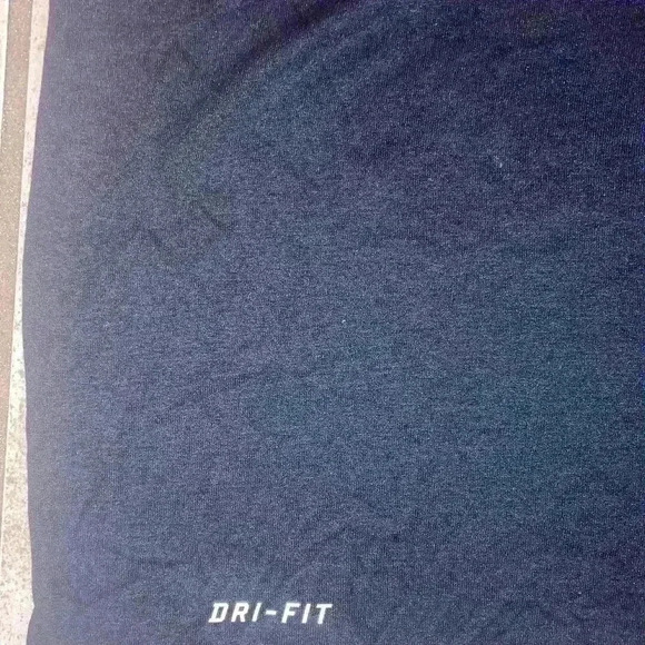 Nike Dri-Fit Football Graphic Short SleeveTee Black Size Large. - Picture 4 of 6